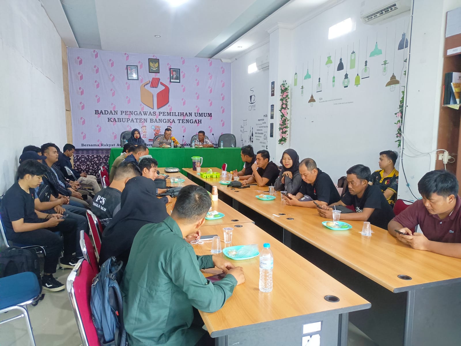 Rapat persiapan penertiban apk pilkada 2024