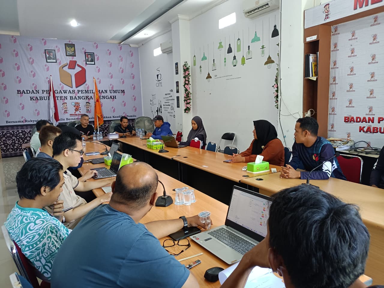 Rapat Koordinasi Internal tentang Tugas Konsolidasi Demokrasi